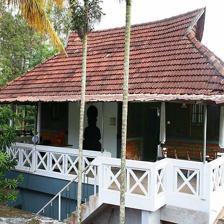 Kairali Palace Home Stay Thekkady Rom bilde