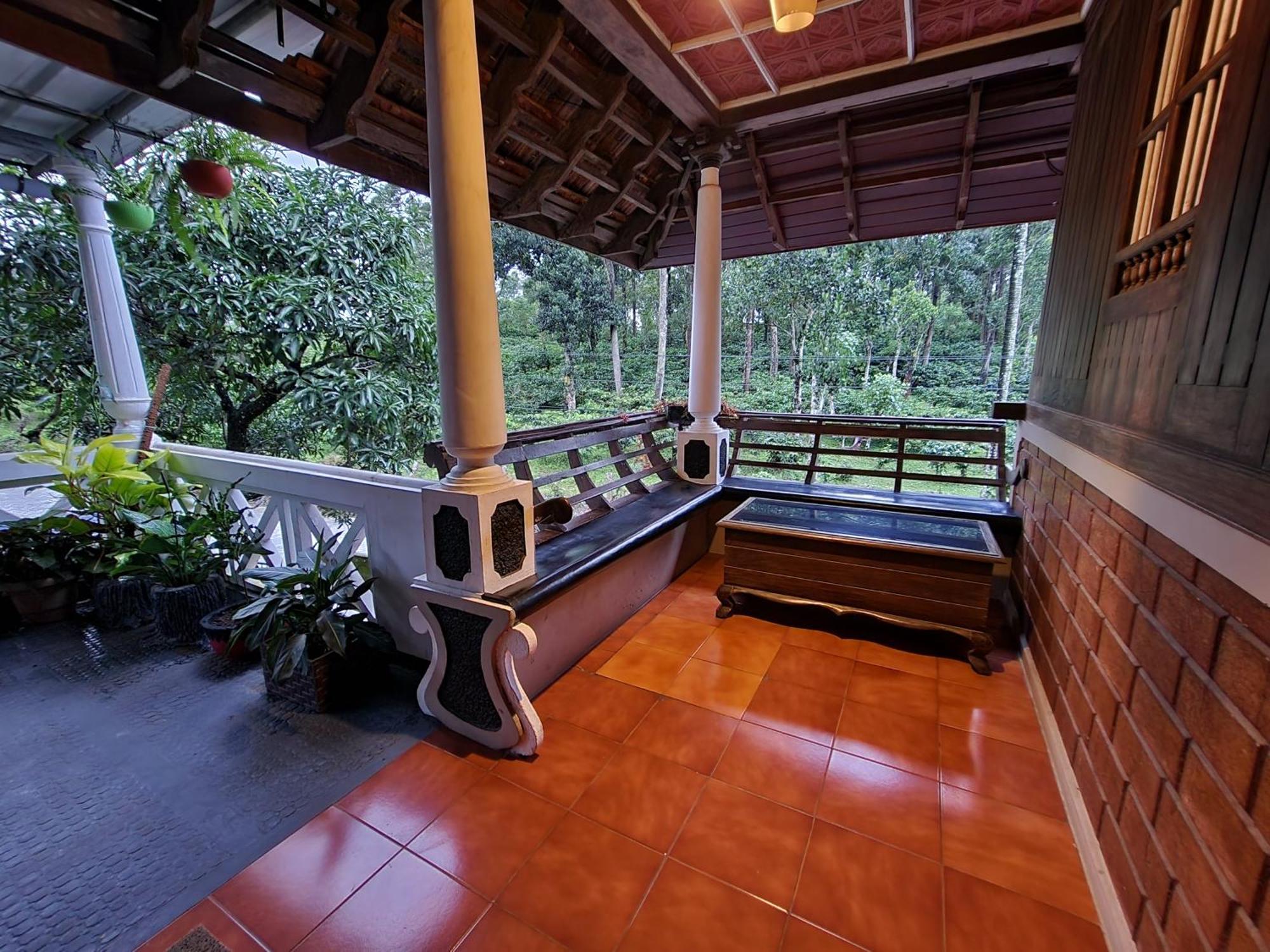 Kairali Palace Home Stay Thekkady Eksteriør bilde